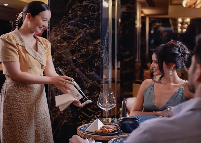 Hotel Samala Sukhumvit 15 By Kingston 4*